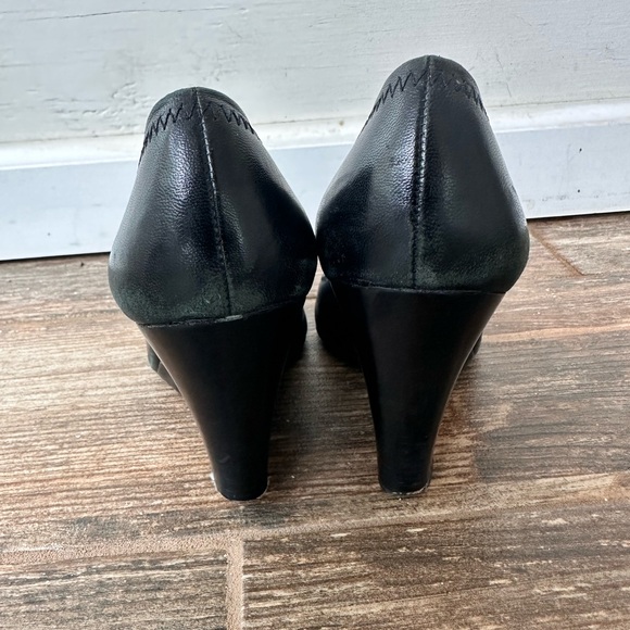 Tory Burch Sophie Wedge - Picture 8 of 8